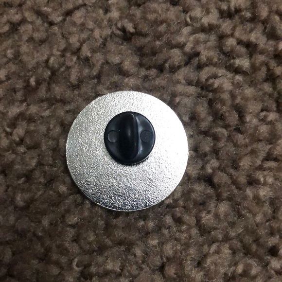 Grateful Dead Stealie pin - Picture 2 of 3